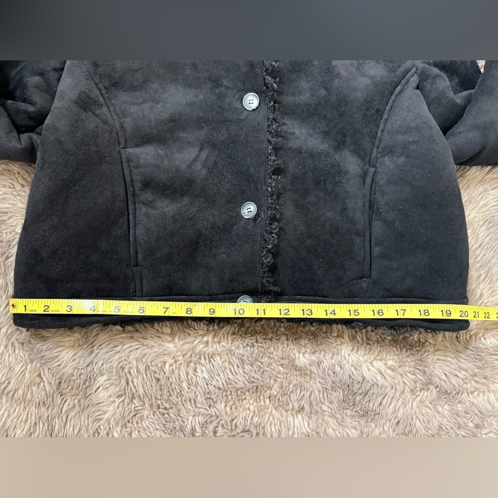 Cozy Black Teddy-Trim Jacket - Picture 12 of 14
